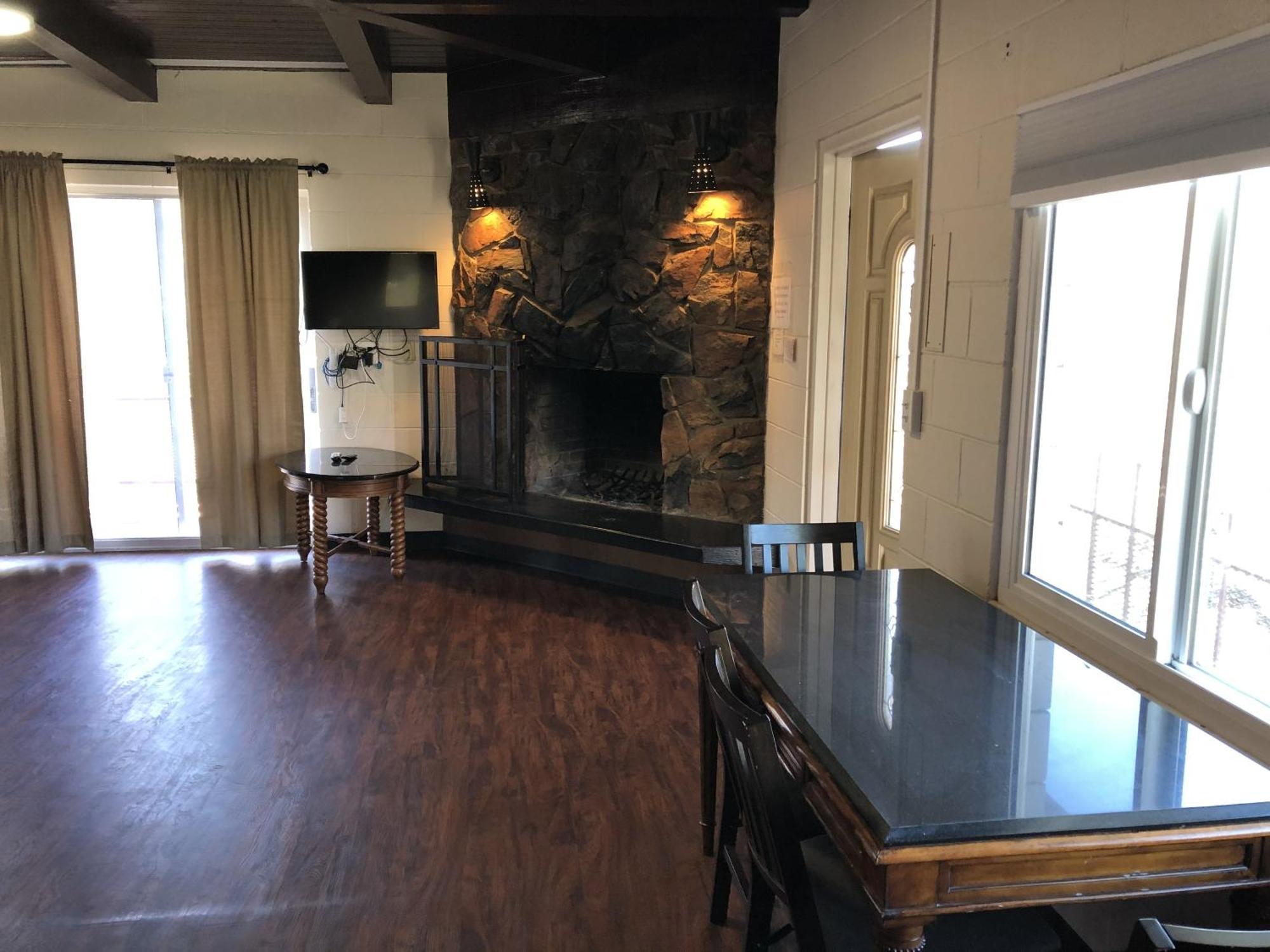 Sierra Lodge Three Rivers Phòng bức ảnh